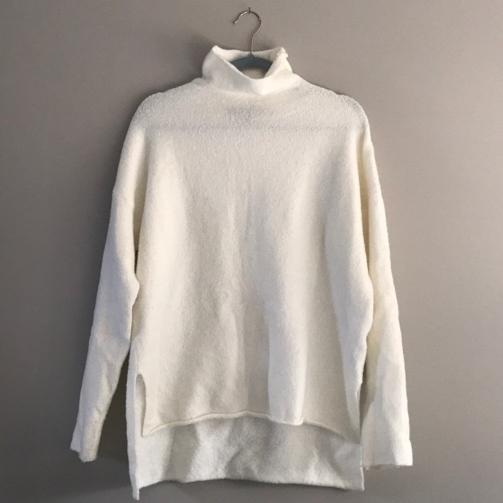 White Turtleneck sweater